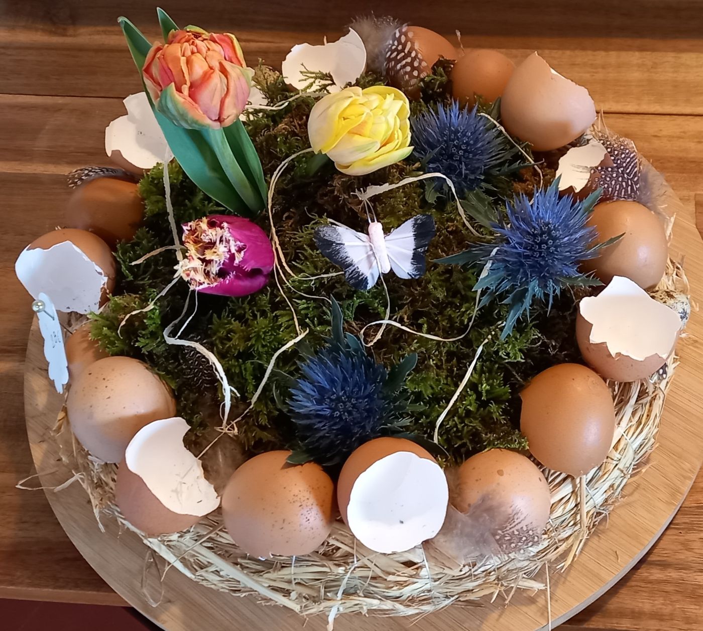 Couronne de Pâques aux tulipes